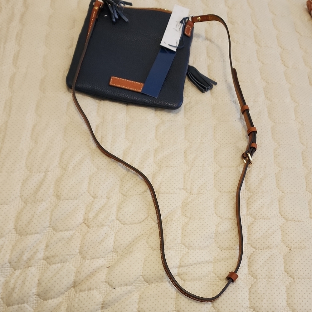 Dooney & Bourke Ray's Triple Zip Crossbody Bag Ltd Edition Tampa Bay Rays - Picture 9 of 9